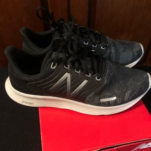 New Balance Cycling Shoes With Attached 